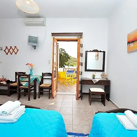 شقة فندقية Sofia Amorgos-katapola 3*
